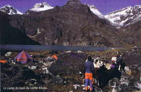 Le camp de base du Leche Khota