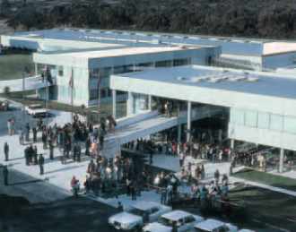 Inauguration du siège de la Division antarctique australienne à Kingston, Tasmanie, par le Prince Charles en 1981.