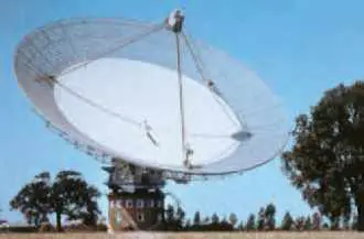 Le radiotélescope de Parkes en Nouvelle-Galles-du-Sud, propriété du CSIRO. Ce radiotélescope a été utilisé au cours de la mission Giotto de l’Agence spatiale européenne.