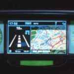 Tableau de bord avec GPS (Peugeot)