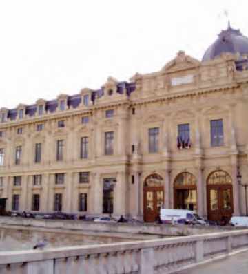 Le tribunal de commerce de Paris.