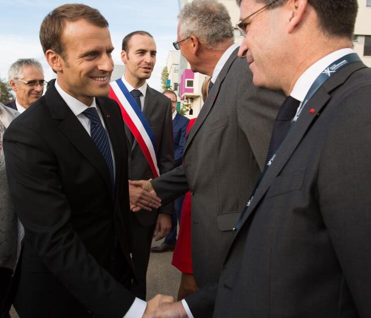 Bruno Angles, président de l'AX avec Emmanuel Macron