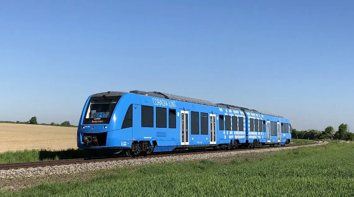 Conçu par Alstom, le Coradia iLint est le premier train de passagers au monde à traction électrique assurée par une pile à combustible hydrogène.