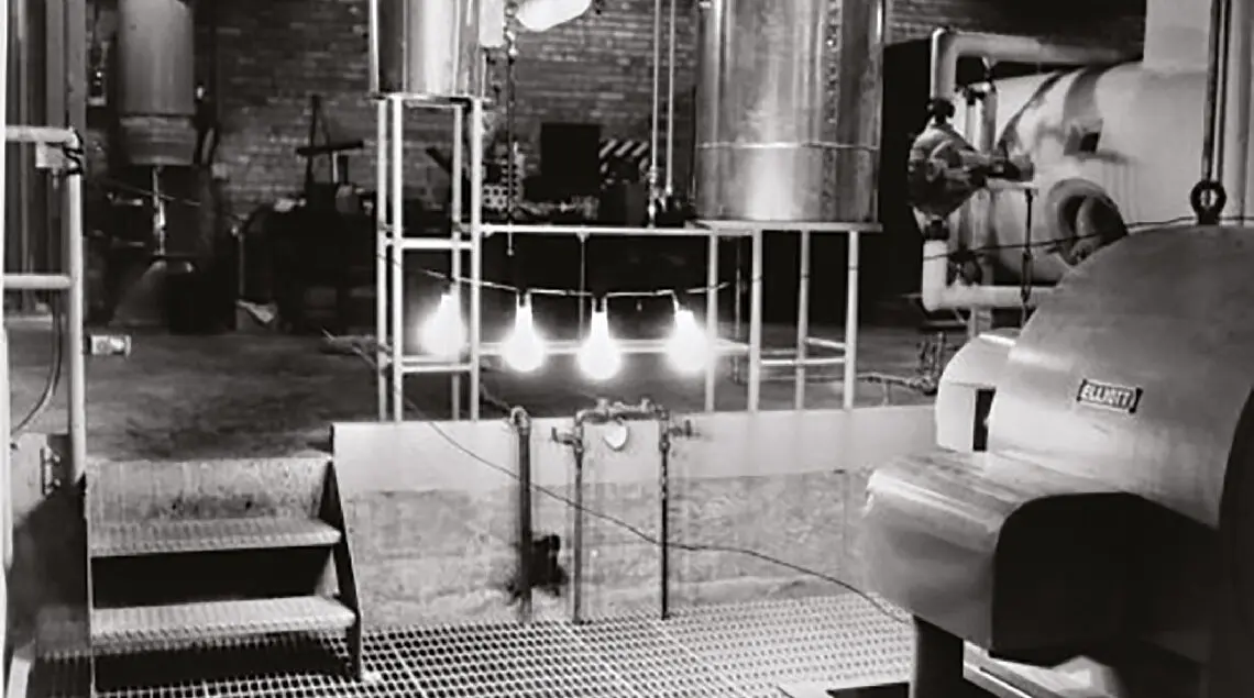 20 décembre 1951 : quatre lampes s'allument avec l'électricité générée par le réacteur nucléaire EBR-1.