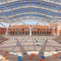 Conçu par les architectes Ricardo Bofill et Elie Mouyal, le campus UM6P se trouve au cœur de la Ville verte de Ben Guerir, près de Marrakech.
