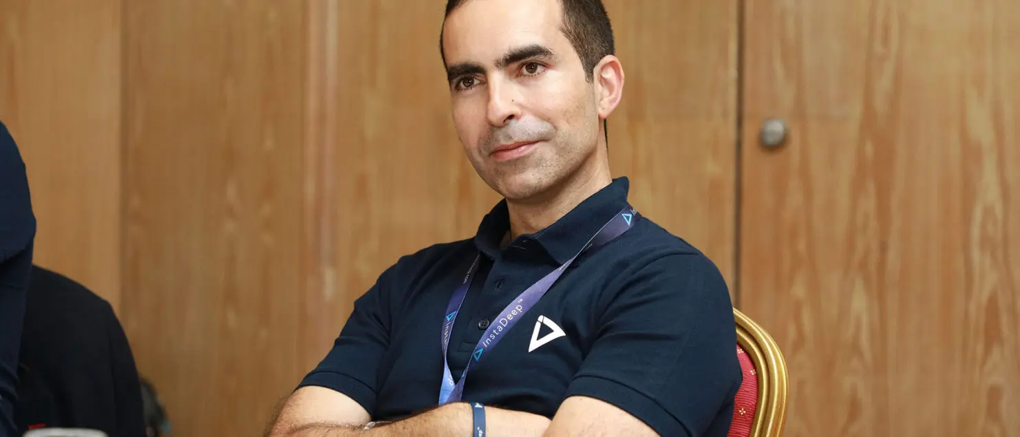 Karim Beguir (X97), fondateur d’InstaDeep, est signataire de la lettre invitant à réguler l’IA