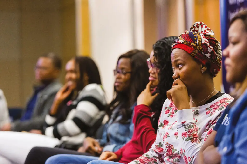 Des étudiants assistent à un cours de finance, Johannesburg, Afrique du Sud.